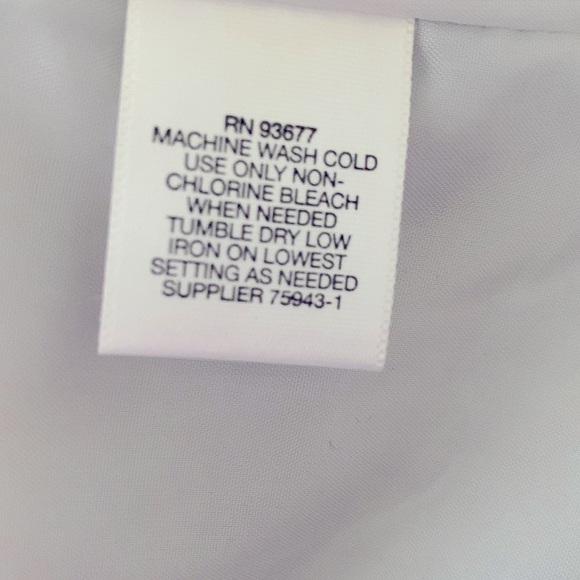 Liz Claiborne Vest, Size S, Silver Satin. - Picture 8 of 8